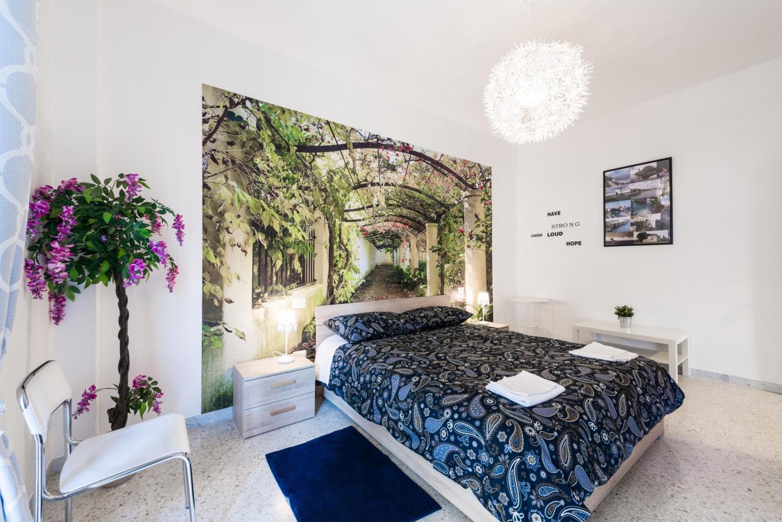 Apartment Red - Youtown