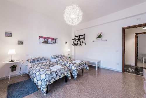 Apartment Red - Youtown image 12