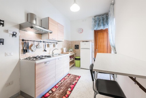 Apartment Red - Youtown image 15