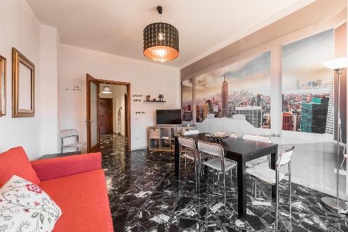 Apartment Red - Youtown image 4